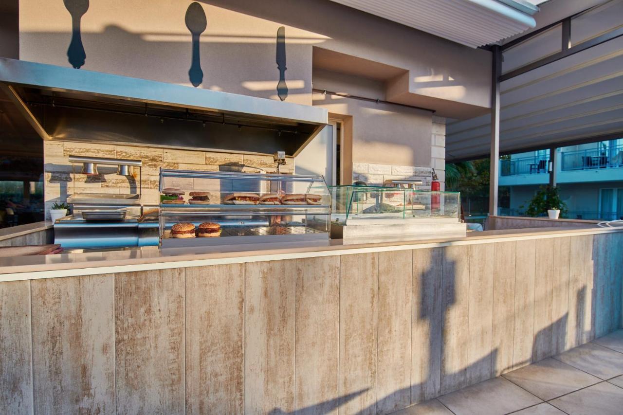 Tsilivi Beach Hotel Zakynthos エクステリア 写真